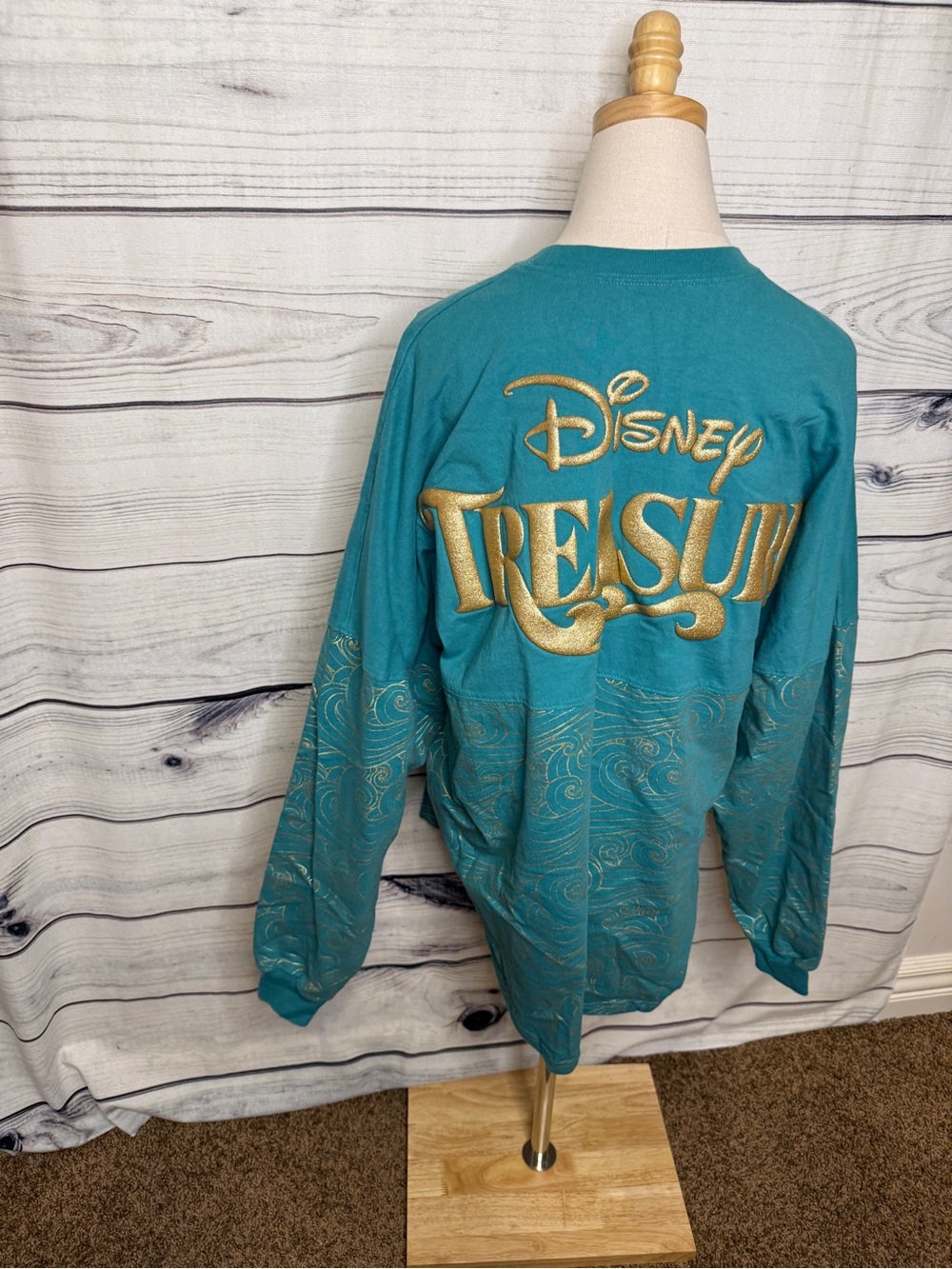 Disney Cruise Spirit Jersey Teal Long-Sleeve Graphic Crewneck with Gold Accents